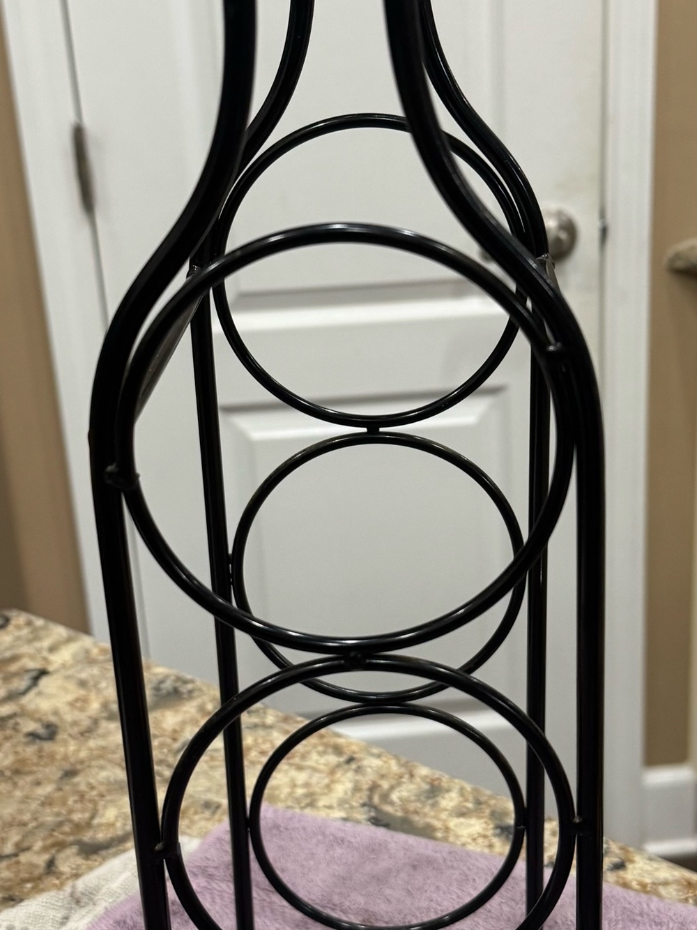 Black Metal Wine Bottle Rack - Sleek Countertop Storage (CL-5)